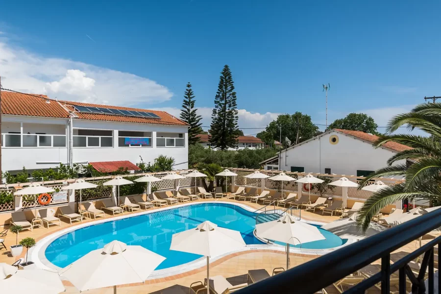 Konstantina apartments corfu kavos hotel corfu